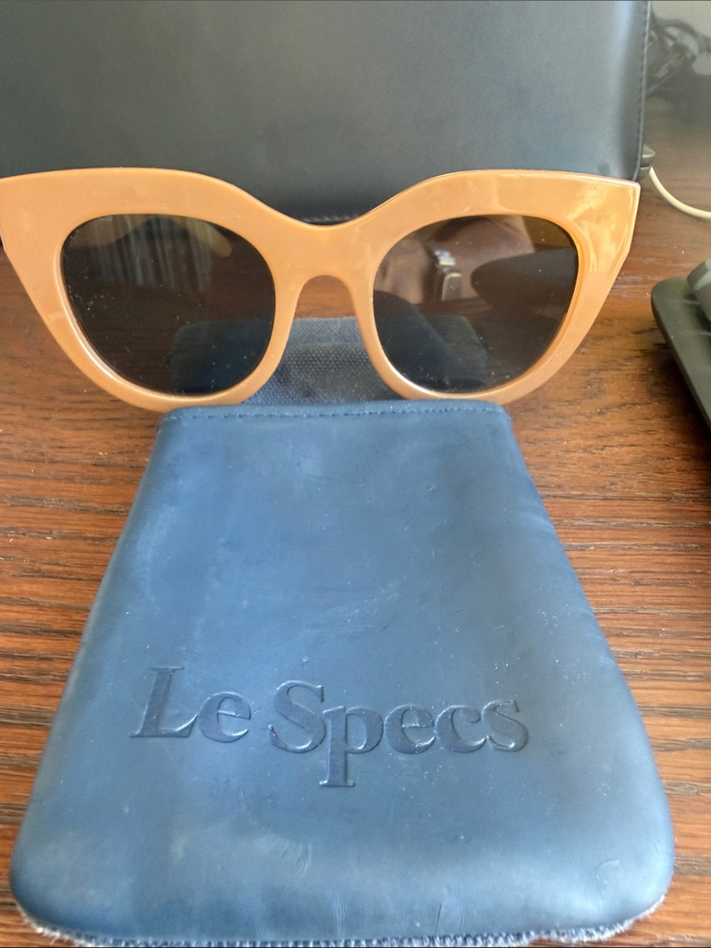 Le Specs Tan Cat-Eye Sunglasses with Dark Lenses